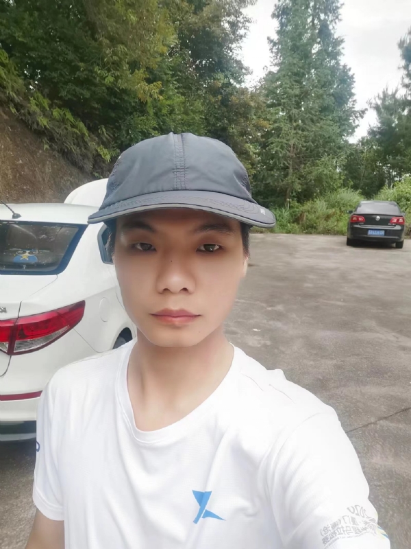 执手幸福的第一张照片--华安相亲网