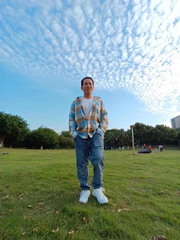 曹先生的第三张照片--华安相亲网