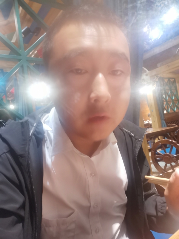 赵辉的第三张照片--华安相亲网