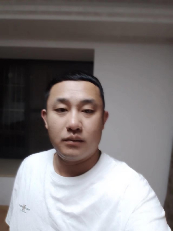 魔尊的第一张照片--华安相亲网