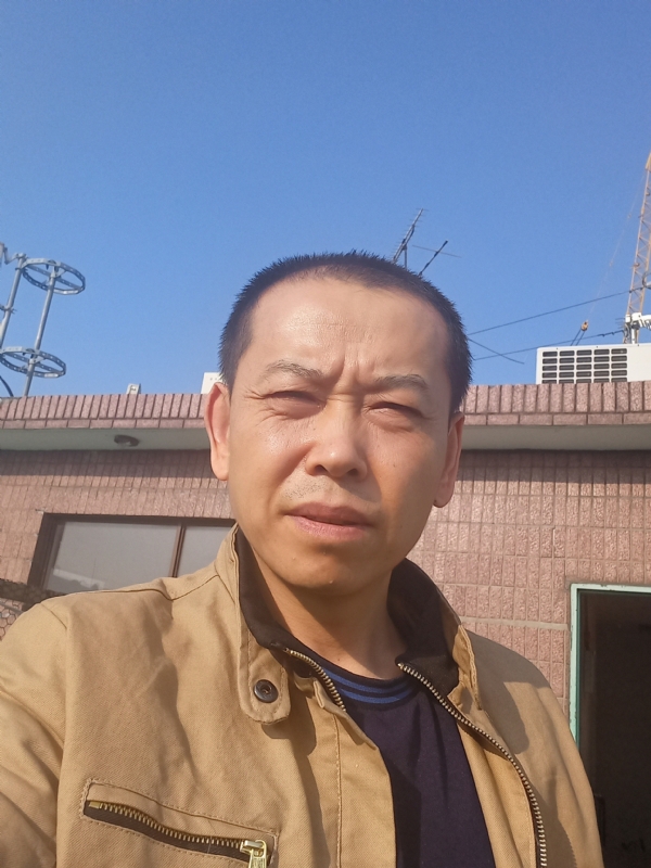 红尘逐浪的第一张照片--华安相亲网