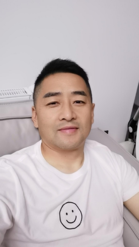 向阳而生的第一张照片--华安相亲网