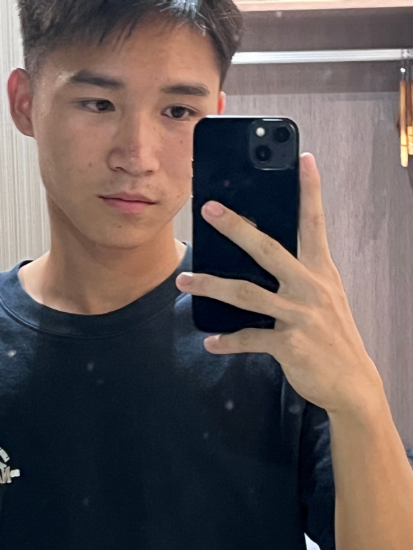 画家的第二张照片--华安相亲网