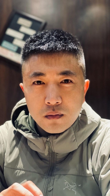山中何缘的第一张照片--华安相亲网