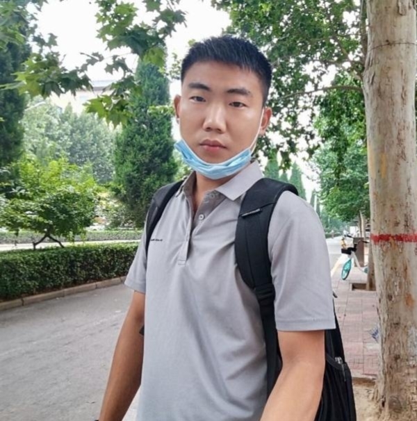 90年男征婚的第一张照片--华安相亲网