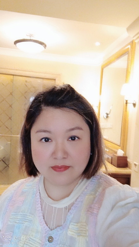 衎静玲瓏的第一张照片--华安相亲网