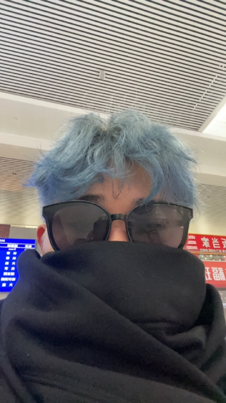 平行线的第一张照片--华安相亲网