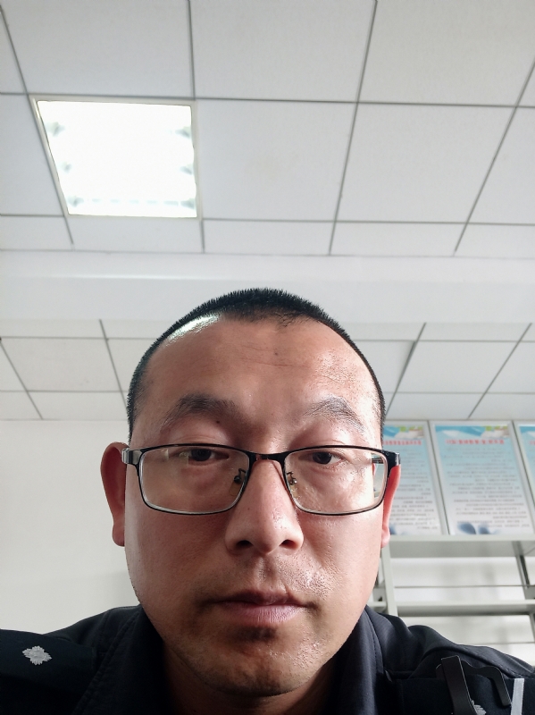 布鲁斯贺的第三张照片--华安相亲网