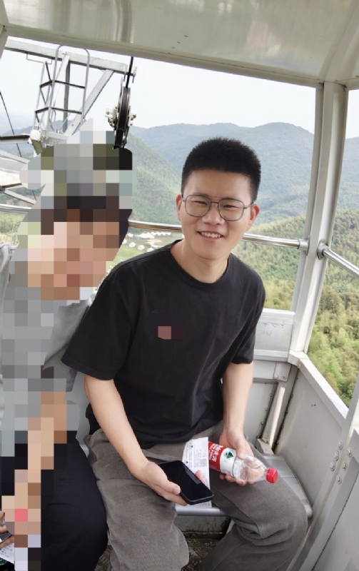 奔奔笨笨的第一张照片--华安相亲网