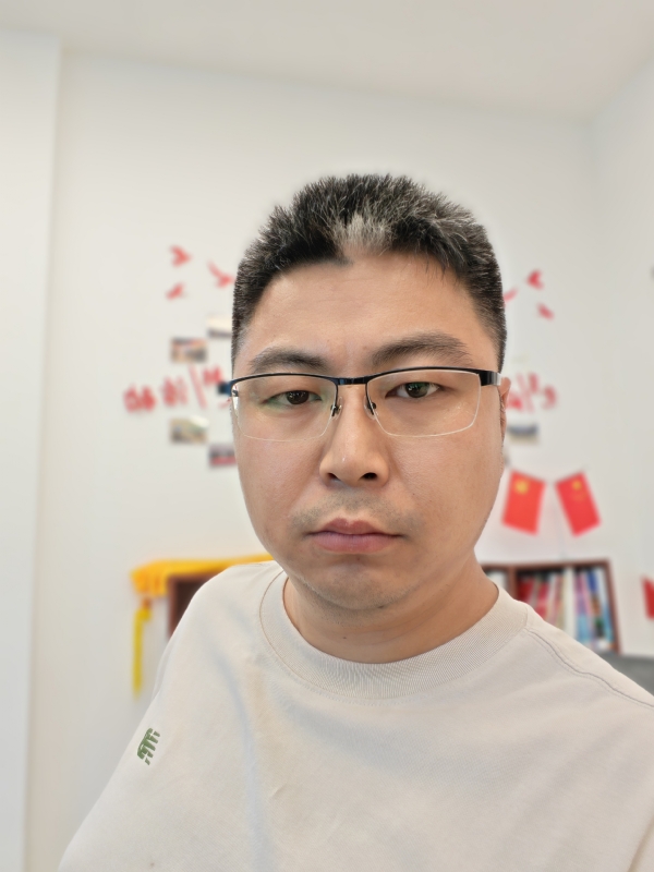 苦海寻舟的第一张照片--华安相亲网